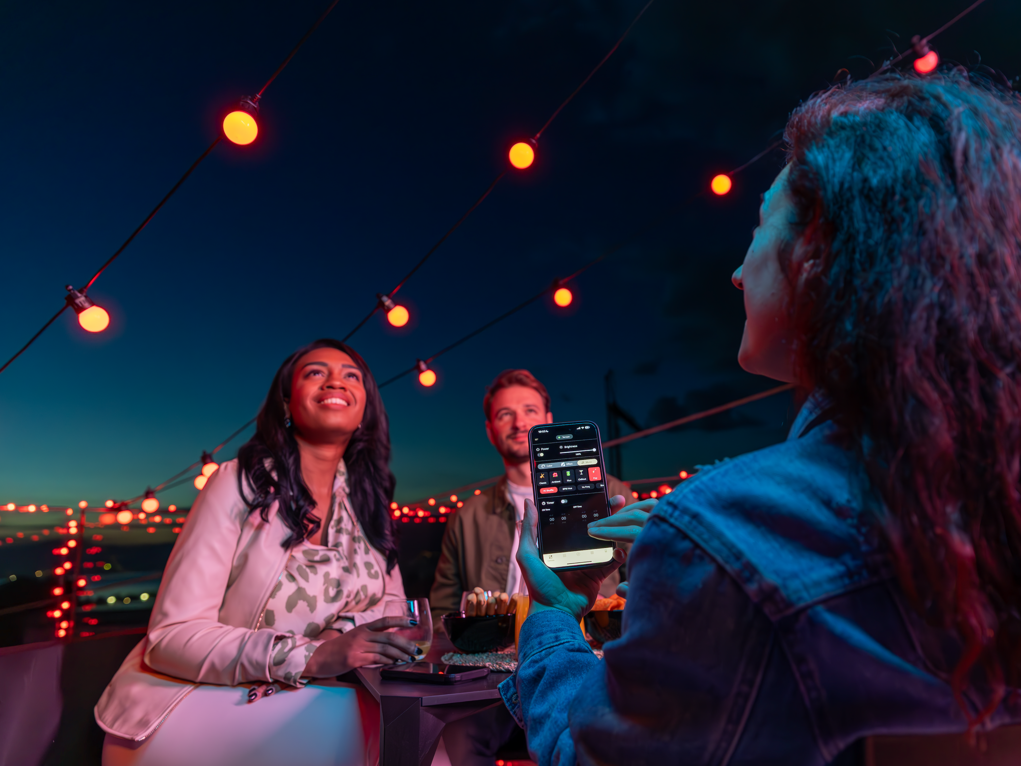 The ultimate guide to decorating outdoor summer parties with smart lighting