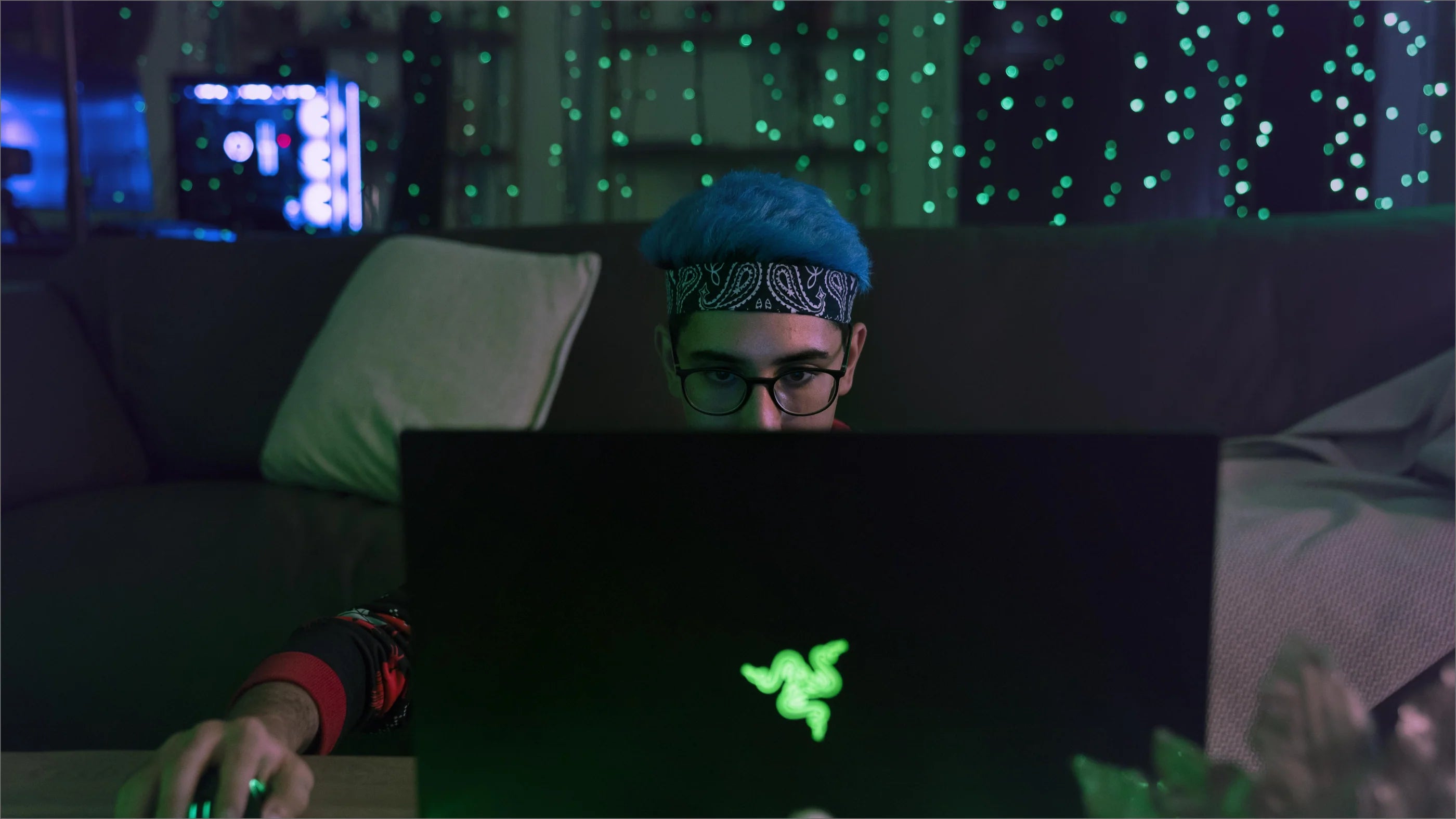 Load video: Razer Chorma for Twinkly