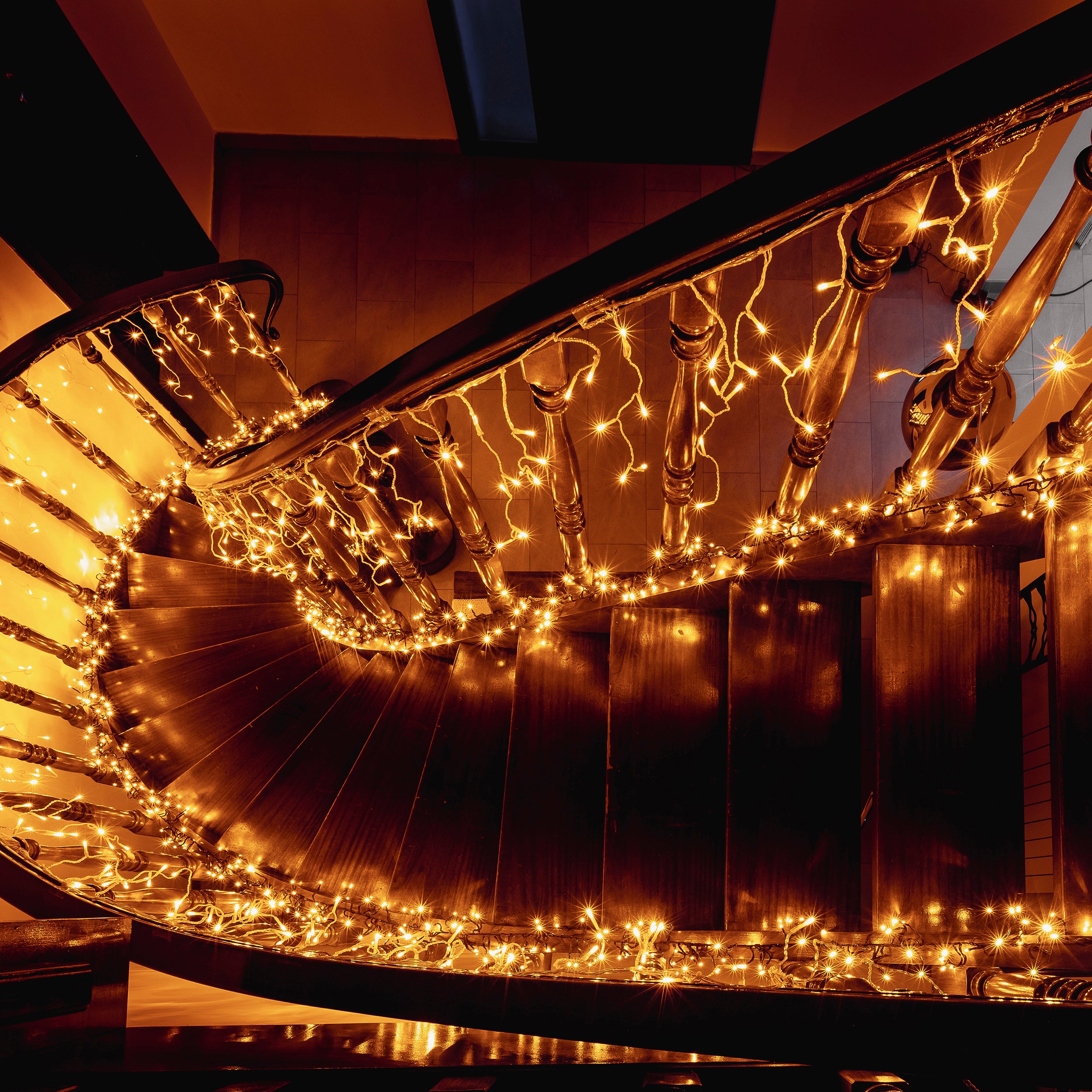 Gold & Silver Smart Icicle Lights: Indoor & Outdoor | Twinkly