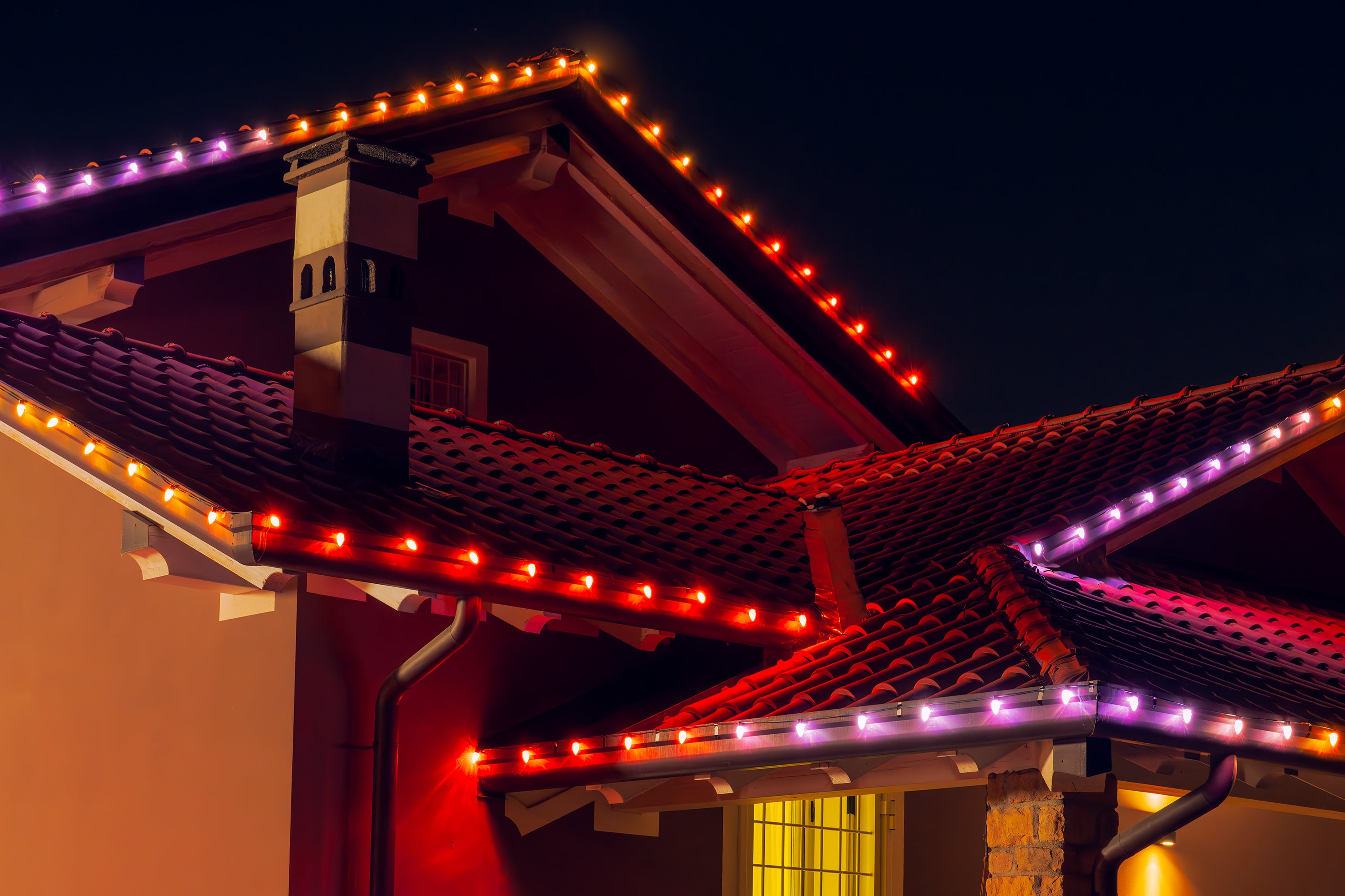 Smart LED Lights, Trees, 3D Figures & Decorations | Twinkly